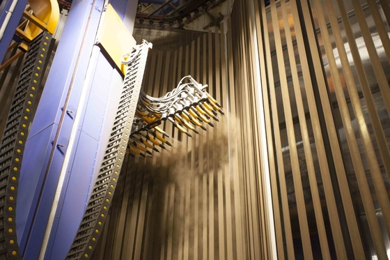 Full Automatic Vertical Powder Coating Line Pretreatment For Electrostatic Painting Or Powder