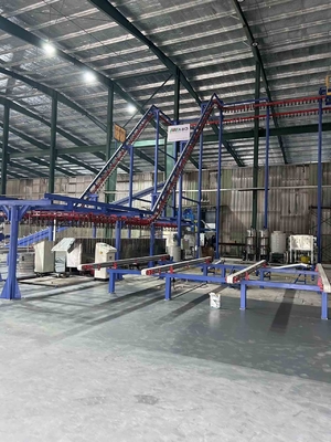Sri Lanka CE Certification Professional Powder Coating Production Line Customized Space Configuration Of Aluminium Profiles
