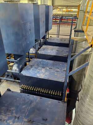 Double Booth Spraying System Aluminum Profiles Vertical Powder Coating Line