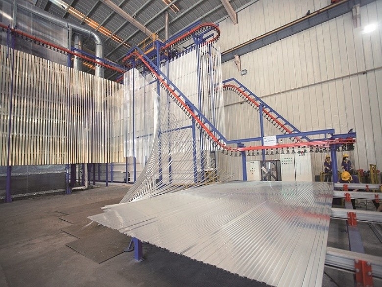 CE Certification Automatic Vertical Powder Coating Line Customized Voltage