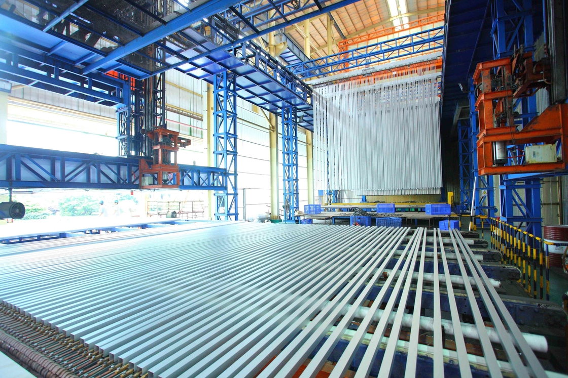 PLC Input / Output Moudle  Full-automatic Electrophoresis Anodizing Production Line For Aluminium Profiles