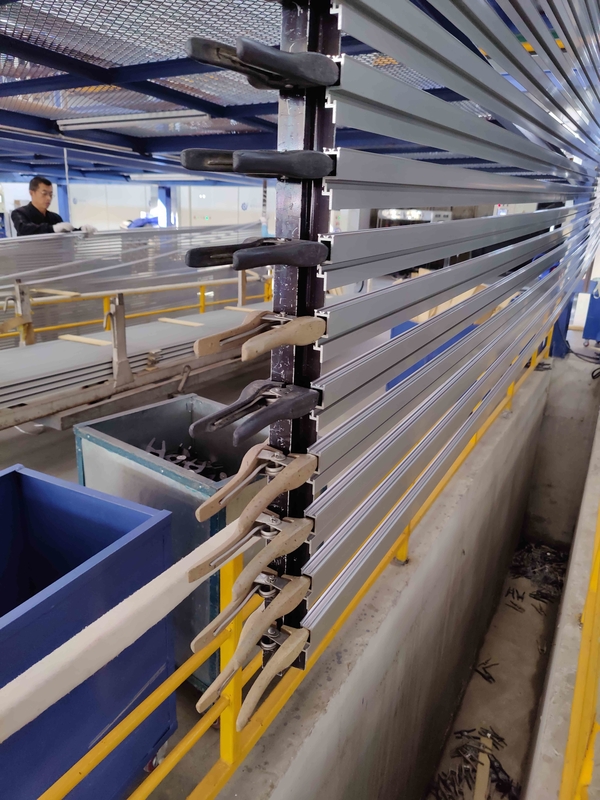 Electrophoresis Horizontal Curing Anodizing Production Line For Aluminum Profiles Surface Treatment