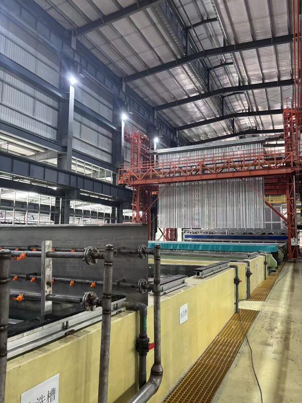 Cooling  System Full-automatic Vertical Anodizing Production Line for Aluminum Profiles