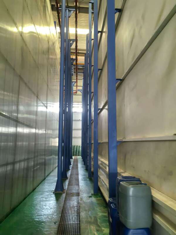 Pre-treatment  and Curing Oven System Powder Coating Aluminum Profiles Vertical Powder Coating Line