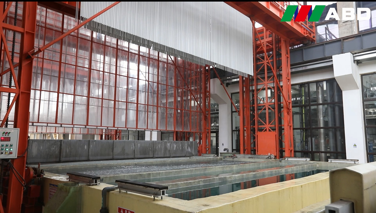 Anodizing and Colouring Production Line of vertical Surface Treatment